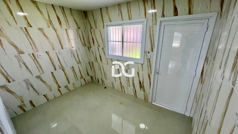 Sobrado espaçoso e bem distribuído, composto por 04 dormitórios: 6ª foto da galeria de imagens do imóvel