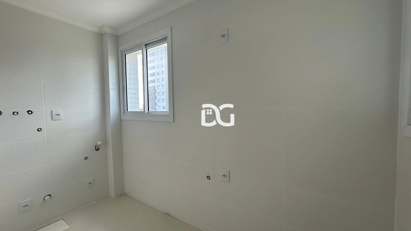 Apartamento espaçoso e aconchegante, composto por 3 dormitórios: 8ª foto da galeria de imagens do imóvel