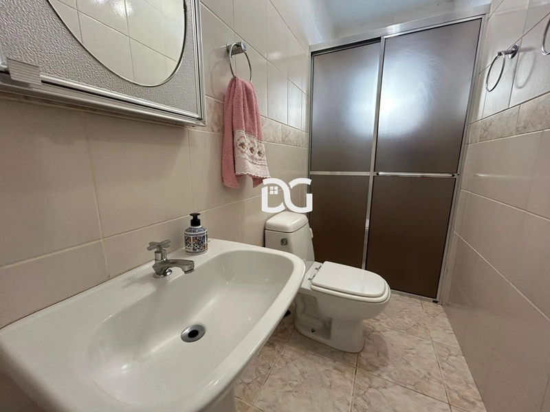 Casa espaçosa e bem distribuída, composta por 3 dormitórios: 18ª foto da galeria de imagens do imóvel