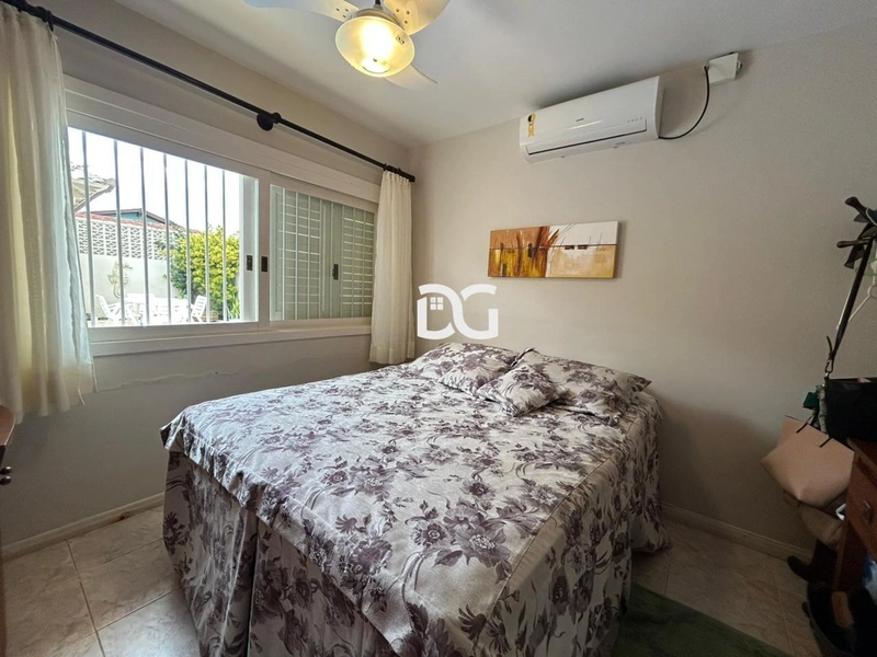 Casa espaçosa e bem distribuída, composta por 3 dormitórios: 15ª foto da galeria de imagens do imóvel