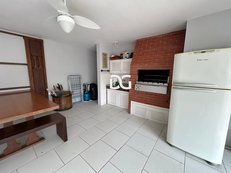 Casa espaçosa e bem distribuída, composta por 3 dormitórios: 22ª foto da galeria de imagens do imóvel