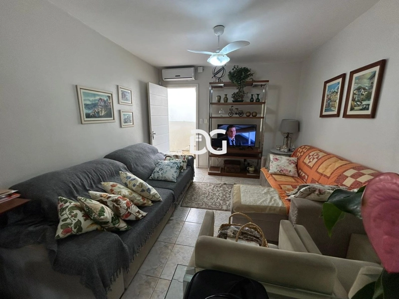 Casa espaçosa e bem distribuída, composta por 3 dormitórios: 6ª foto da galeria de imagens do imóvel