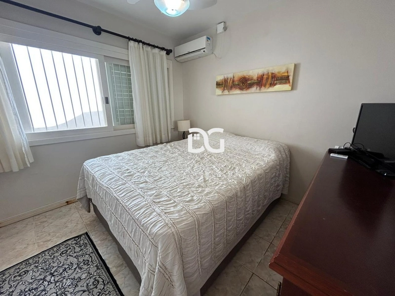 Casa espaçosa e bem distribuída, composta por 3 dormitórios: 17ª foto da galeria de imagens do imóvel