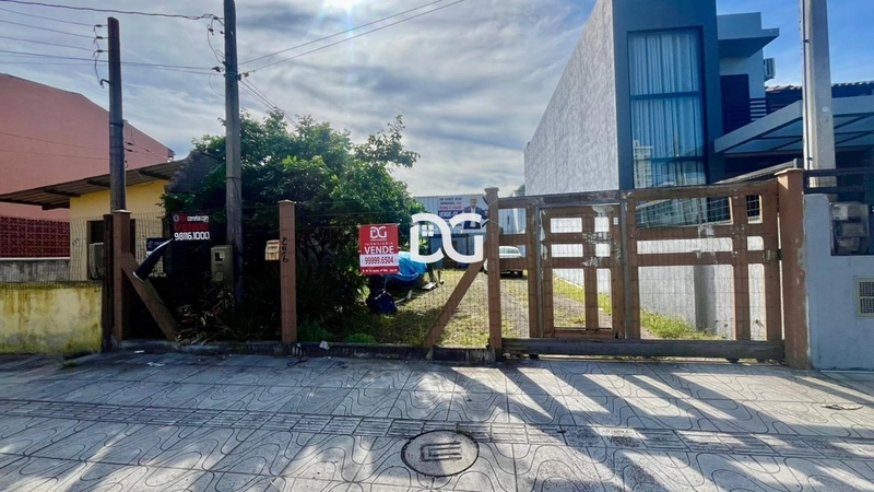 Dois apartamentos no mesmo terreno com 1 dormitório: 2ª foto da galeria de imagens do imóvel