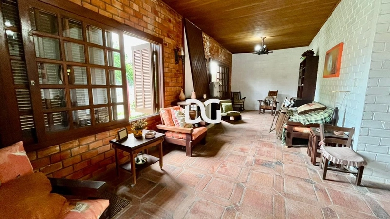 Sobrado bem distribuído, ideal para famílias que buscam conforto: 5ª foto da galeria de imagens do imóvel