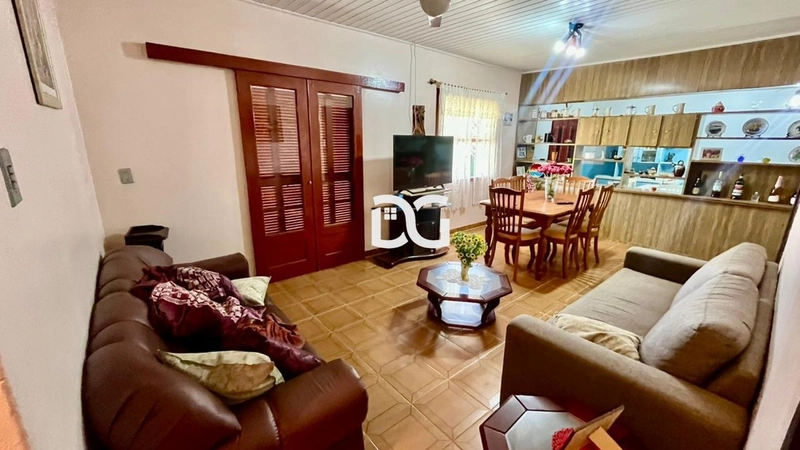 Casa com 3 dormitórios, ideal para quem busca conforto e praticidade: 7ª foto da galeria de imagens do imóvel