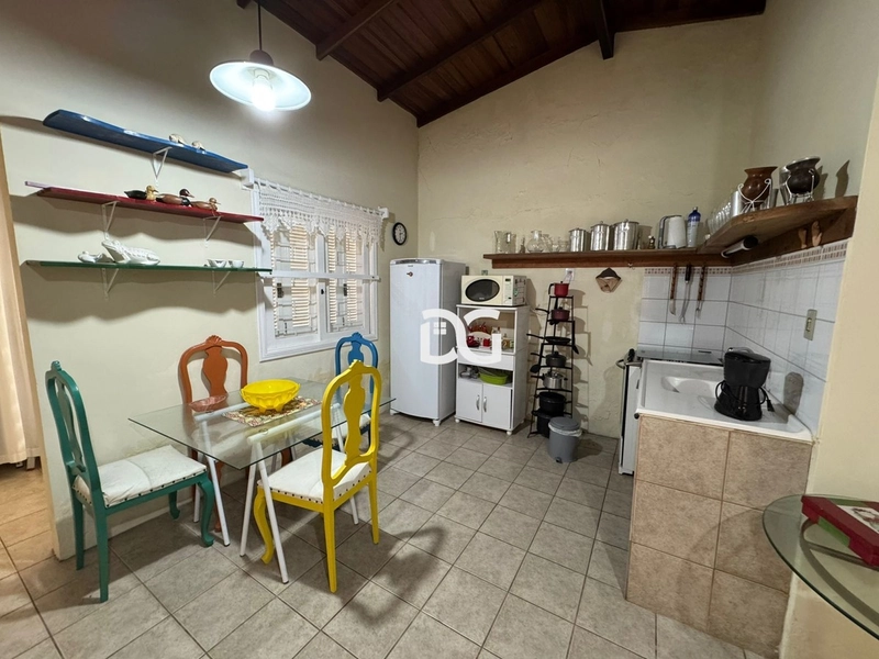 Casa composta por 3 dormitórios bem iluminados: 5ª foto da galeria de imagens do imóvel