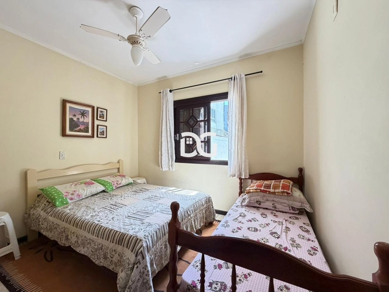 Ampla residência com living em dois ambientes, com 5 dorm.: 23ª foto da galeria de imagens do imóvel