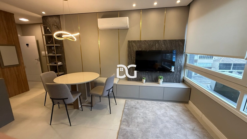 Apartamento novo, decorado, oferecendo conforto e praticidade.: 5ª foto da galeria de imagens do imóvel