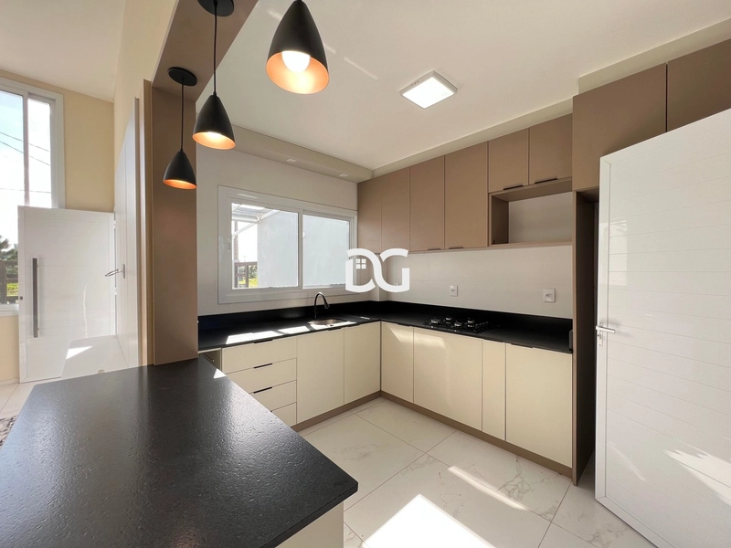 Casa encantadora possui 2 dormitórios sendo 1 suite: 12ª foto da galeria de imagens do imóvel