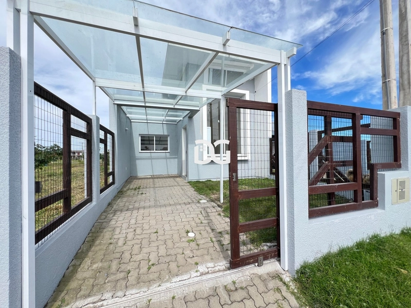 Casa encantadora possui 2 dormitórios sendo 1 suite: 4ª foto da galeria de imagens do imóvel