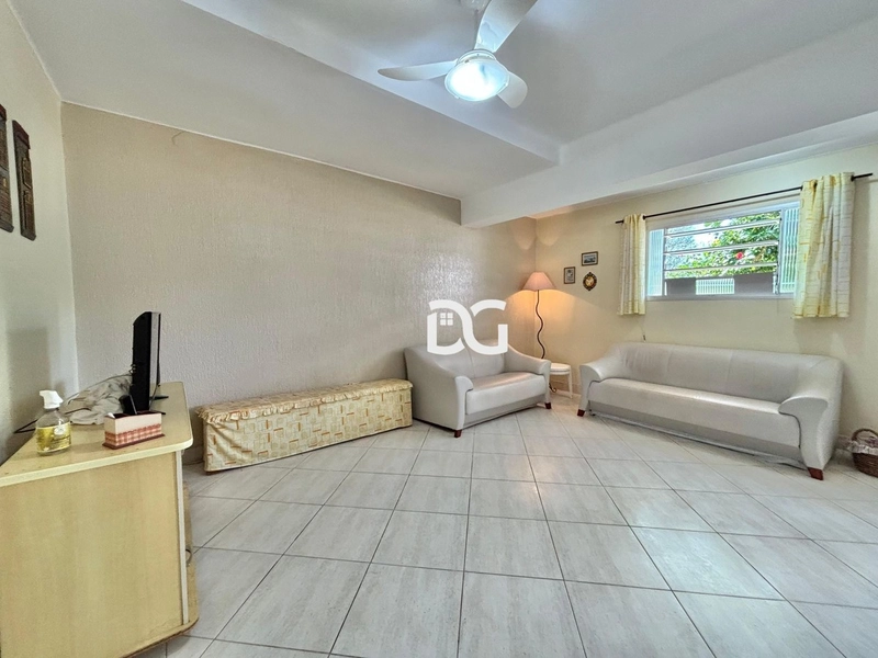 Apartamento mobiliado com 3 quartos prox. ao mar: 2ª foto da galeria de imagens do imóvel