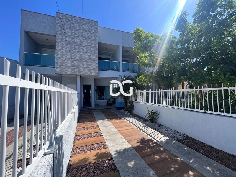 Duplex moderno e funcional, composto por 2 suítes confortáveis: 1ª foto da galeria de imagens do imóvel