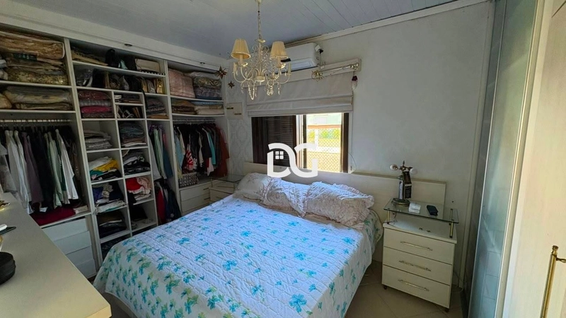 Casa espaçosa e bem distribuída, composta por 3 dormitórios: 13ª foto da galeria de imagens do imóvel