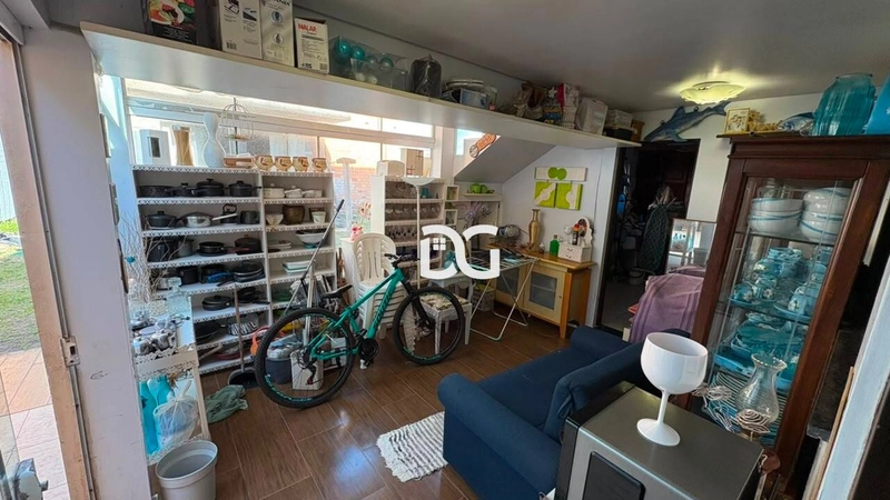 Casa espaçosa e bem distribuída, composta por 3 dormitórios: 12ª foto da galeria de imagens do imóvel
