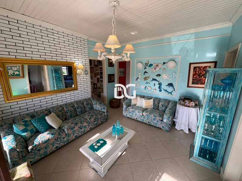 Casa espaçosa e bem distribuída, composta por 3 dormitórios: 5ª foto da galeria de imagens do imóvel