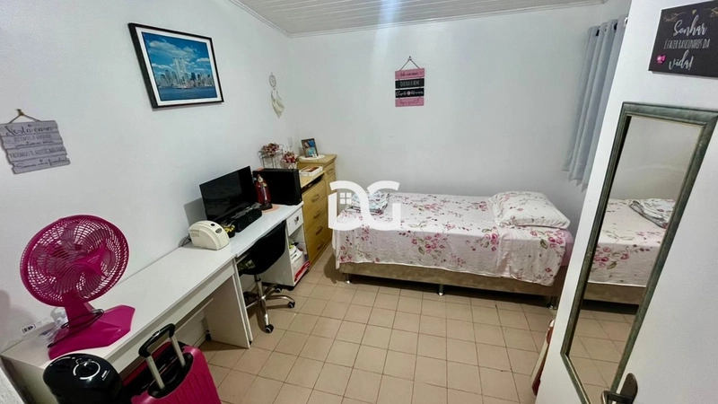 Casa ampla e bem localizada: 18ª foto da galeria de imagens do imóvel