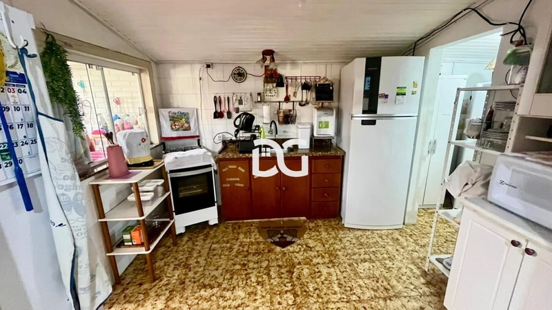 Casa ampla e bem localizada: 12ª foto da galeria de imagens do imóvel