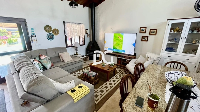 Casa moderna e bem distribuída, composta por 3 suítes confortáveis: 5ª foto da galeria de imagens do imóvel