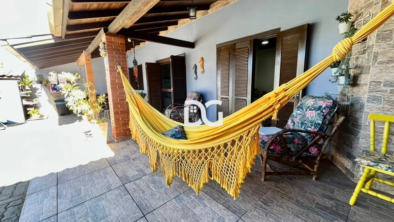 Casa moderna e bem distribuída, composta por 3 suítes confortáveis: 3ª foto da galeria de imagens do imóvel