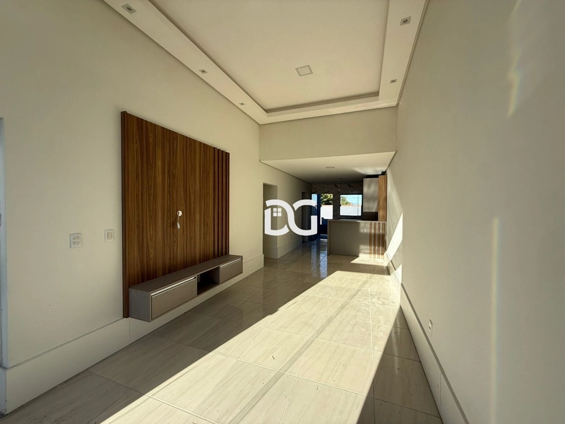 Casa aconchegante ideal para quem busca conforto e praticidade: 2ª foto da galeria de imagens do imóvel