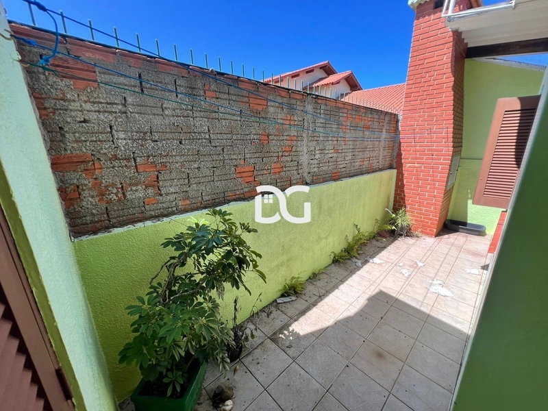 Casa aconchegante com 2 dormitórios bem iluminados: 8ª foto da galeria de imagens do imóvel