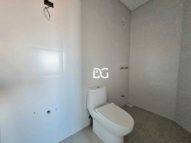 Apartamento novo, decorado, oferecendo conforto e praticidade.: 13ª foto da galeria de imagens do imóvel