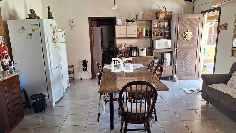 Casa aconchegante e bem distribuída, composta por 3 dormitórios: 7ª foto da galeria de imagens do imóvel