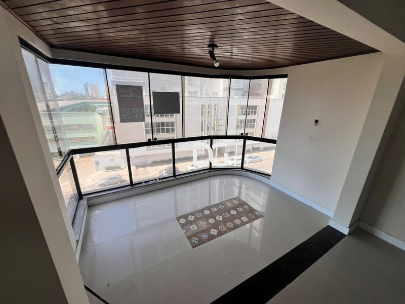 Apartamento de 3 dormitórios com sacada: 4ª foto da galeria de imagens do imóvel