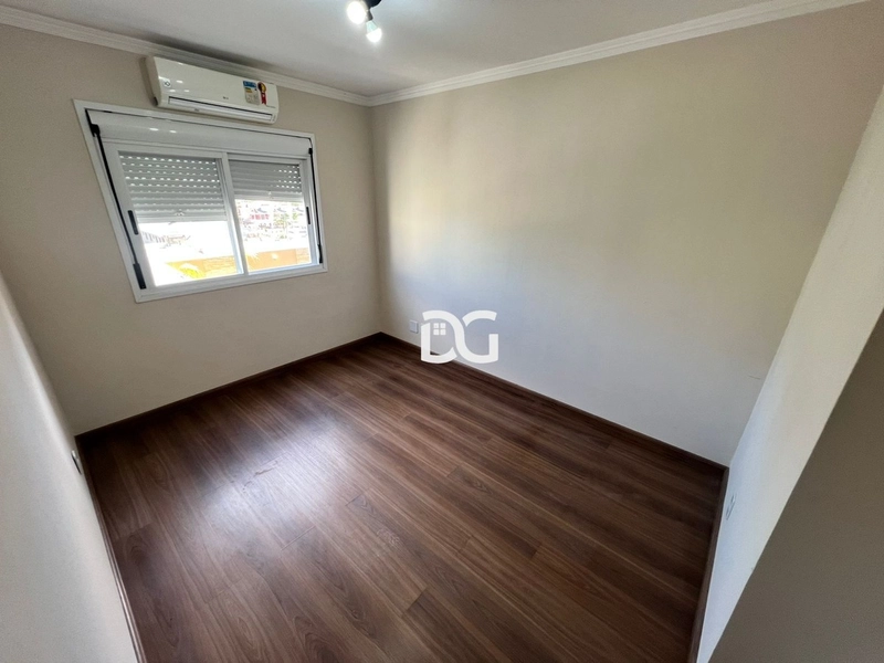 Apartamento de 3 dormitórios com sacada: 11ª foto da galeria de imagens do imóvel