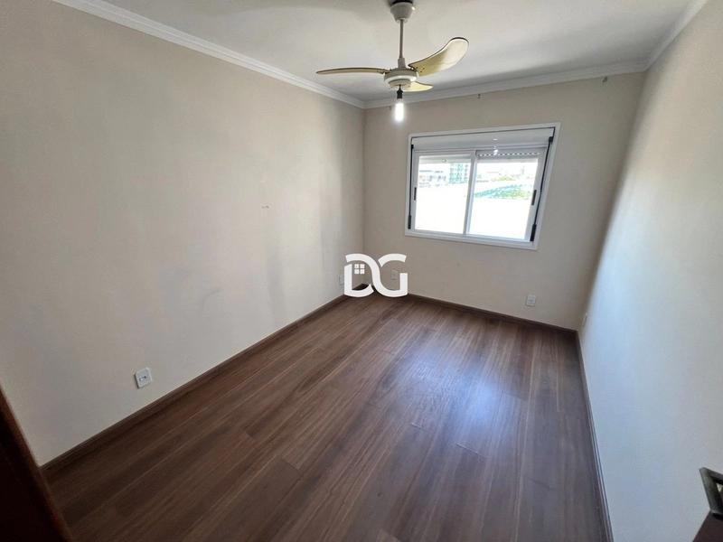 Apartamento de 3 dormitórios com sacada: 10ª foto da galeria de imagens do imóvel