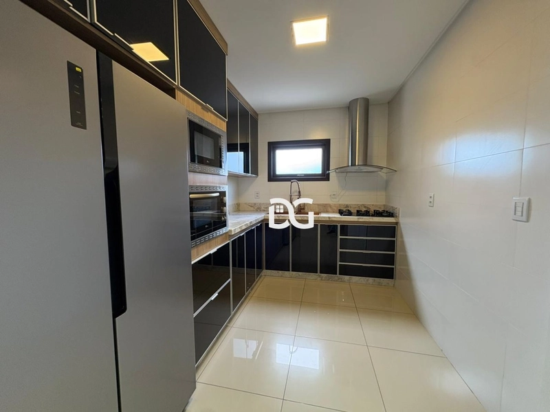 Casa moderna e sofisticada, totalmente mobiliada e decorada: 5ª foto da galeria de imagens do imóvel