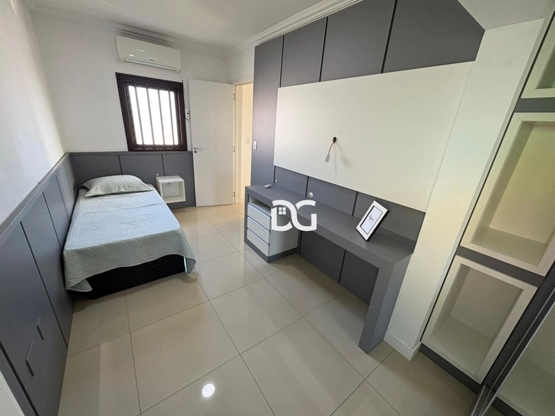 Casa moderna e sofisticada, totalmente mobiliada e decorada: 13ª foto da galeria de imagens do imóvel