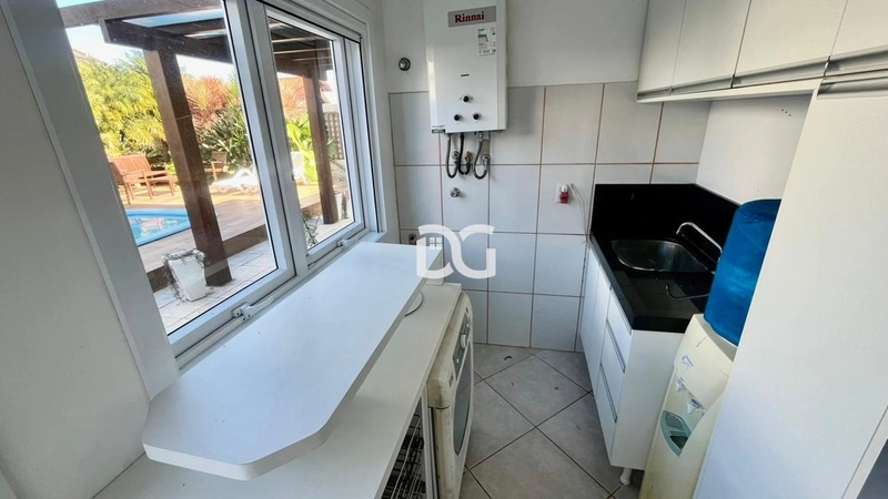 Casa ampla e aconchegante, composta por 4 dormitórios, sendo 2 suítes: 8ª foto da galeria de imagens do imóvel