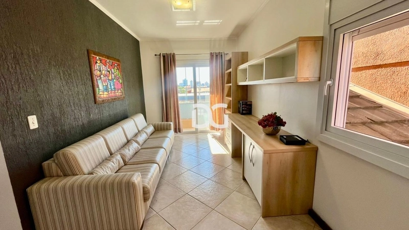 Casa ampla e aconchegante, composta por 4 dormitórios, sendo 2 suítes: 11ª foto da galeria de imagens do imóvel