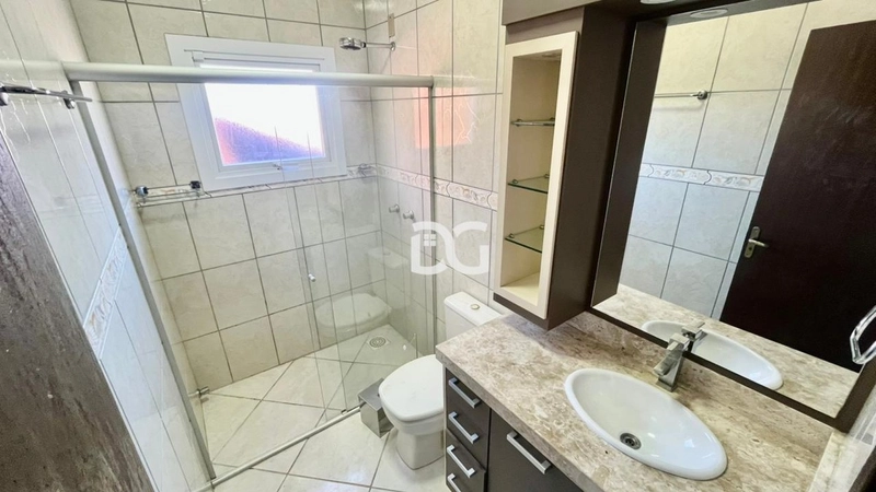 Casa ampla e aconchegante, composta por 4 dormitórios, sendo 2 suítes: 23ª foto da galeria de imagens do imóvel