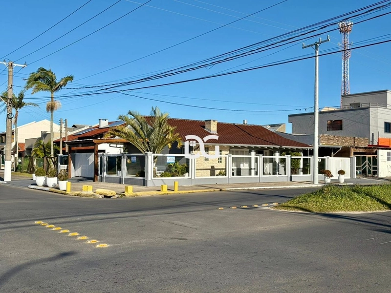 Casa finamente mobiliada e decorada, projetada para oferecer conforto: 3ª foto da galeria de imagens do imóvel