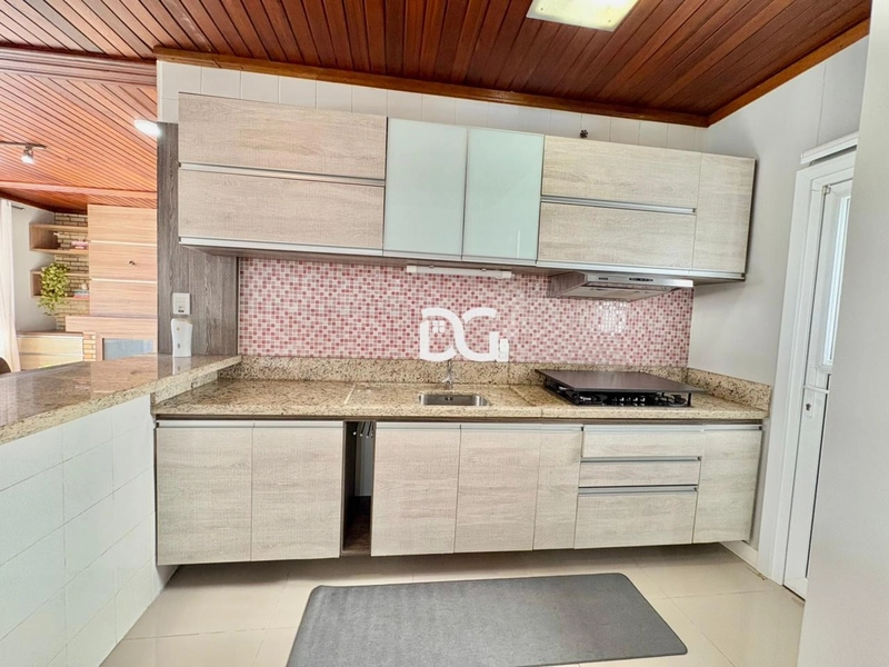 Casa finamente mobiliada e decorada, projetada para oferecer conforto: 18ª foto da galeria de imagens do imóvel