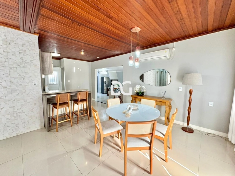 Casa finamente mobiliada e decorada, projetada para oferecer conforto: 14ª foto da galeria de imagens do imóvel