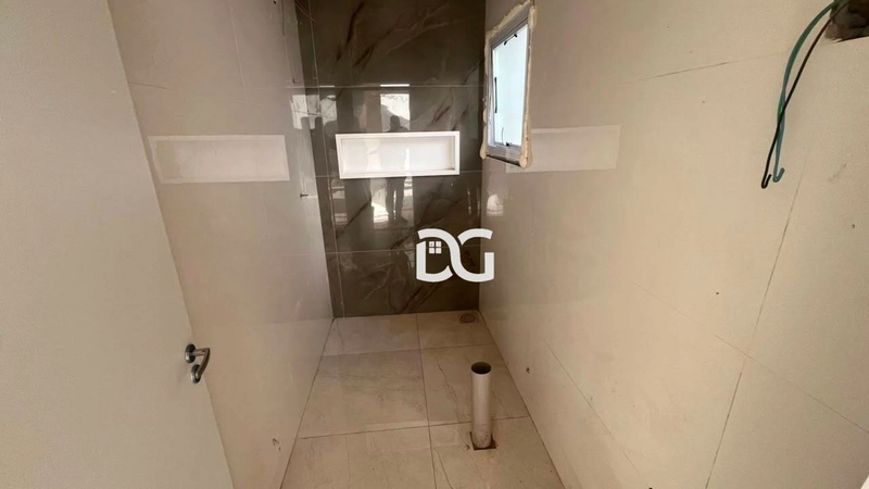Casa ampla e bem distribuída, composta por 3 dormitórios: 8ª foto da galeria de imagens do imóvel