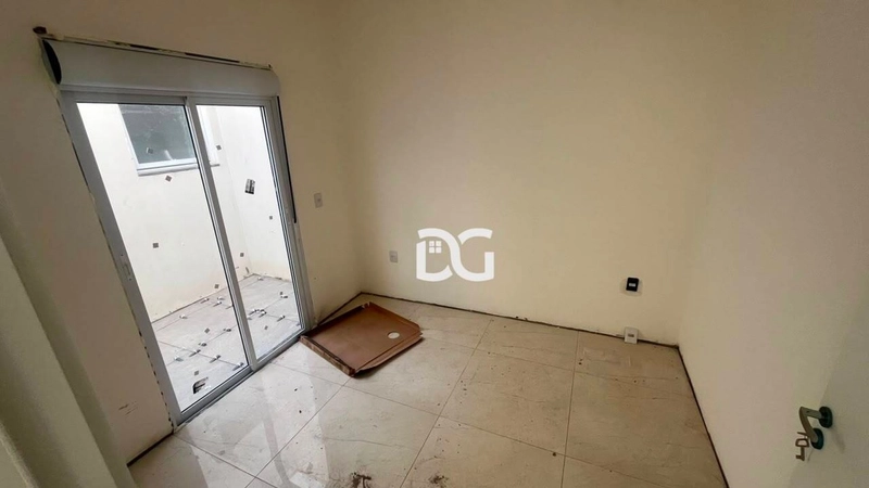 Casa ampla e bem distribuída, composta por 3 dormitórios: 5ª foto da galeria de imagens do imóvel