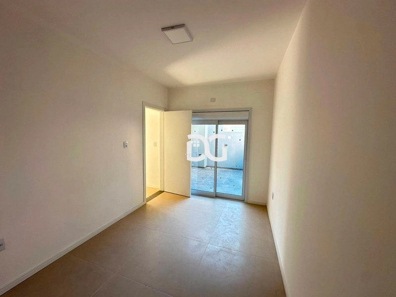 Casa ampla e bem distribuída, composta por 3 dormitórios: 7ª foto da galeria de imagens do imóvel