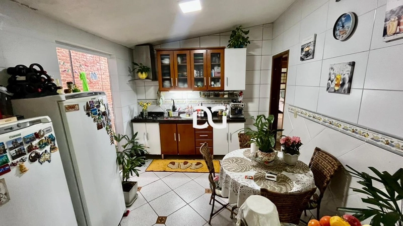 Casa mobiliada, pronta para morar, com 2 dormitórios, sendo 1 suíte: 6ª foto da galeria de imagens do imóvel
