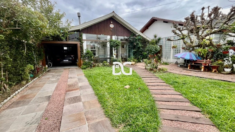 Casa mobiliada, pronta para morar, com 2 dormitórios, sendo 1 suíte: 1ª foto da galeria de imagens do imóvel