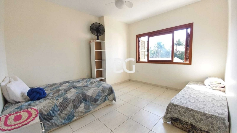 Casa moderna e funcional, ideal para quem busca conforto e praticidade: 25ª foto da galeria de imagens do imóvel