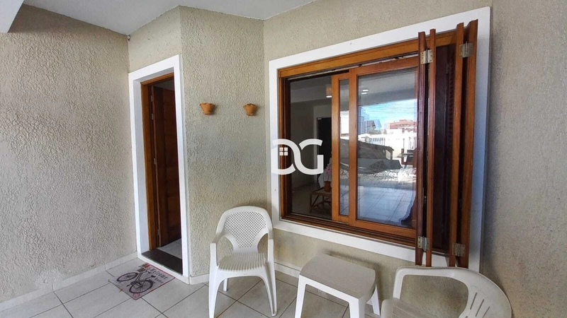 Casa moderna e funcional, ideal para quem busca conforto e praticidade: 3ª foto da galeria de imagens do imóvel