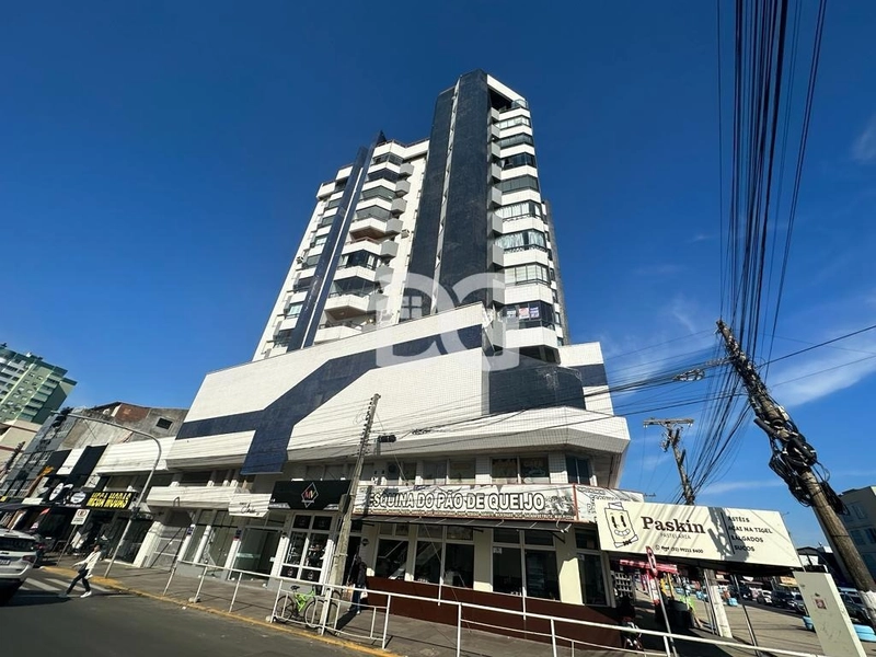 Apartamento de 1 dormitório com vista para o rio: 1ª foto da galeria de imagens do imóvel