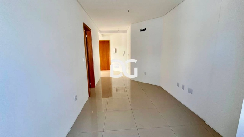 APARTAMENTO NUNCA HABITADO AO LADO DA AVENIDA DA IGREJA: 3ª foto da galeria de imagens do imóvel