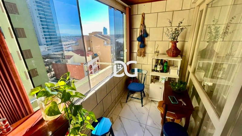 Apartamento mobiliado com 2 dormitórios na Avenida da Igreja: 4ª foto da galeria de imagens do imóvel