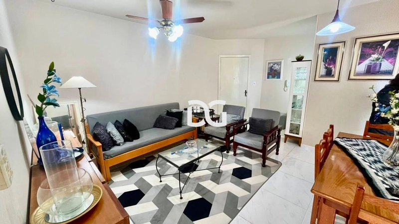 Apartamento mobiliado com 2 dormitórios na Avenida da Igreja: 2ª foto da galeria de imagens do imóvel